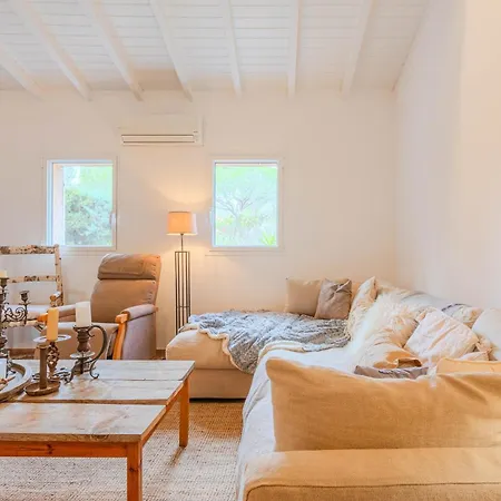 Maison Au Calme Wifi Belle Terrasse * Fréjus