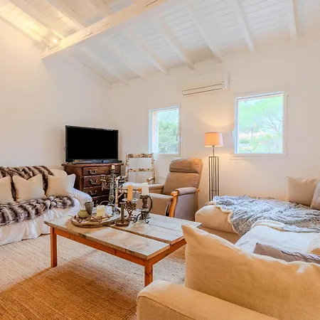 Maison Au Calme Wifi Belle Terrasse Holiday home *